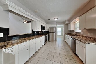 22530 Smokey Hill Dr in Katy, TX - Building Photo - Building Photo