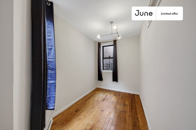 205 W 109th St in New York, NY - Building Photo - Building Photo