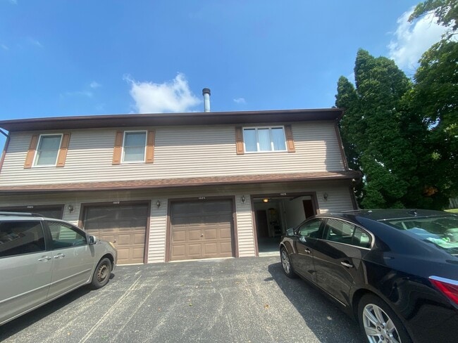 property at 1826 Kerrybrook Ct