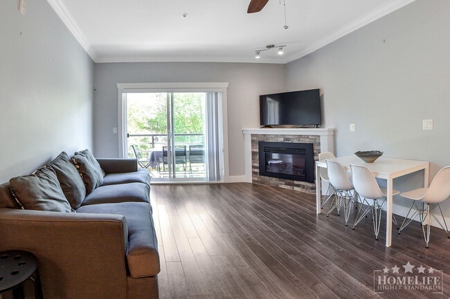 property at 8183-121A 121A St