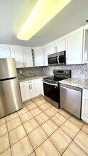 14155 SW 87th St-Unit -E-307 in Miami, FL - Building Photo - Building Photo