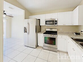 2434 Sagemont Dr in Brandon, FL - Building Photo - Building Photo