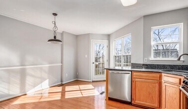 45461 Bluemont Junction Sq in Sterling, VA - Building Photo - Building Photo