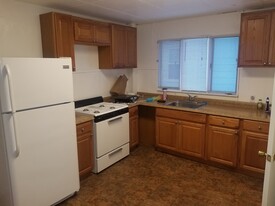 38 Dickinson St, Unit 1 Apartamentos