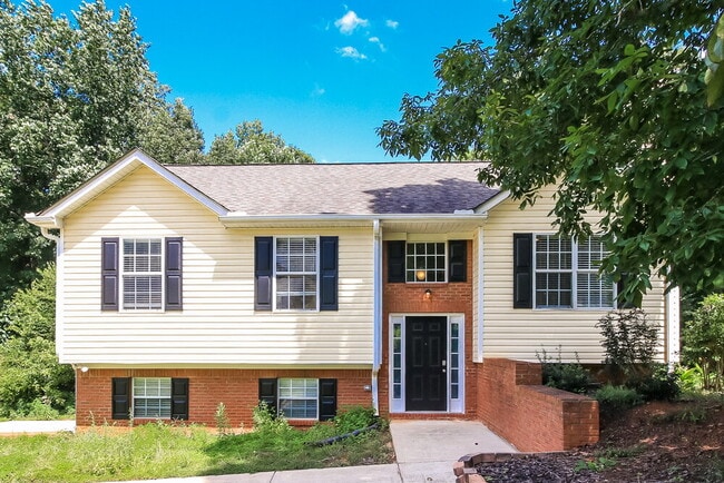 property at 505 Brewer Dr