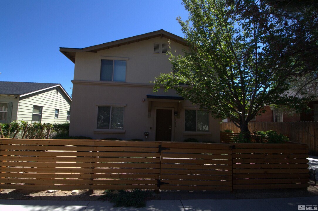 1052 Watt St in Reno, NV - Building Photo