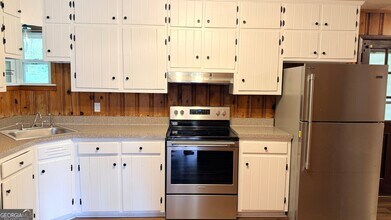 42 Bagwell Dr in Carrollton, GA - Building Photo - Building Photo