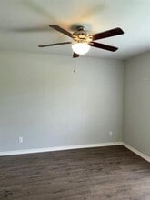 118 S Pipeline Rd W in Euless, TX - Building Photo - Building Photo