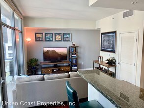 206 Park Blvd-Unit -#802 in San Diego, CA - Foto de edificio - Building Photo