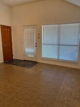 106 Hollywood Dr in Glenn Heights, TX - Building Photo - Building Photo