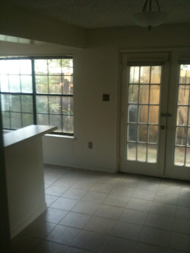 3315 Oneal Ln, Unit #A in Baton Rouge, LA - Foto de edificio - Building Photo