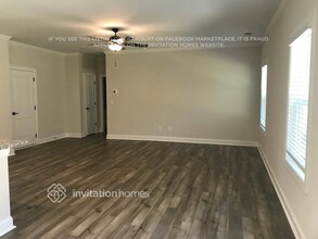 501 Azalea Gaze Dr in Youngsville, NC - Foto de edificio - Building Photo