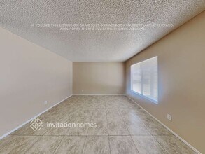 8515 W Turney Ave in Phoenix, AZ - Building Photo - Building Photo
