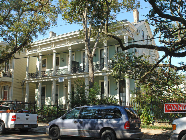 2331-2333 Magazine St in New Orleans, LA - Foto de edificio - Building Photo