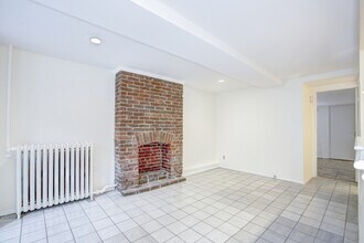 1217 Independence Ave SE in Washington, DC - Building Photo - Building Photo