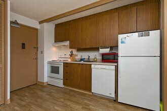 1655 Makaloa St in Honolulu, HI - Building Photo - Building Photo