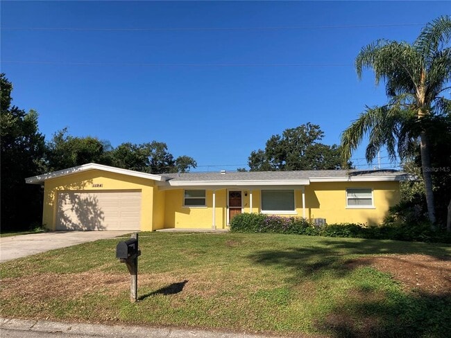 1194 Porter Dr in Largo, FL - Building Photo - Building Photo
