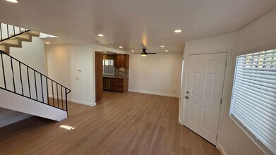 210 S Paulsen in Compton, CA - Building Photo - Building Photo