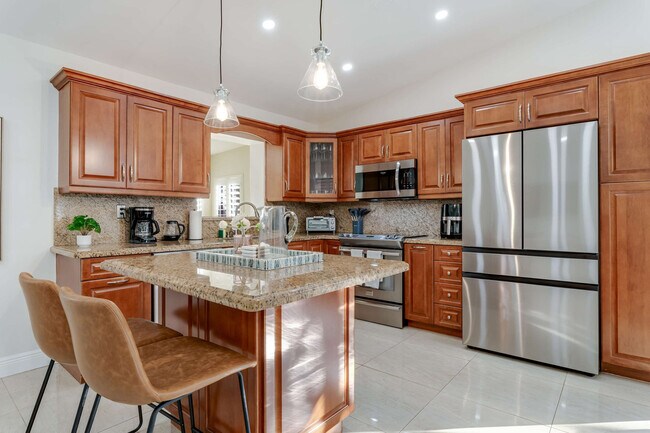 14517 SW 98th Terrace in Miami, FL - Building Photo - Building Photo