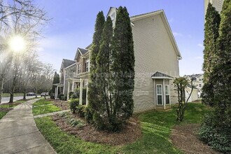 13844 Cypress Woods Dr in Huntersville, NC - Building Photo - Building Photo