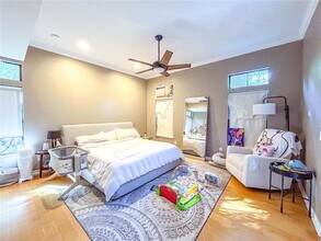 5339 NW 9th Ln in Gainesville, FL - Building Photo - Building Photo