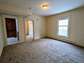 724 N Walnut St in Lansing, MI - Building Photo - Building Photo