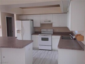 845 Wolverine St E in Lehigh Acres, FL - Building Photo