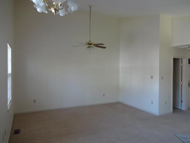 7 Davis Ct in Pemberton, NJ - Building Photo - Building Photo