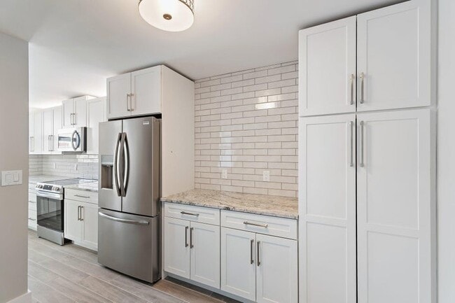108 Paradise Harbour Blvd, Unit 108 Paradise Harbour Boul