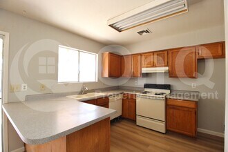 2329 E Folley St in Chandler, AZ - Foto de edificio - Building Photo
