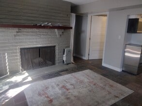 3331 Dickens St, Unit Studio 2 in San Diego, CA - Building Photo - Building Photo