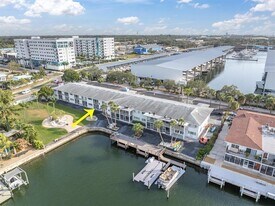 3717 46th Ave S in St. Petersburg, FL - Building Photo