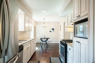 6941 Dalhart Ln in Dallas, TX - Building Photo - Building Photo