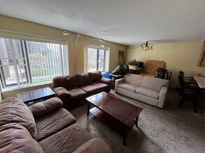 15 S 1st St, Unit A218 in Minneapolis, MN - Foto de edificio - Building Photo