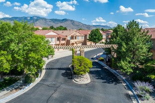Casa Pacifica in Albuquerque, NM - Building Photo