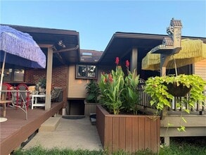 100 Farm Ln in Aliquippa, PA - Building Photo - Building Photo