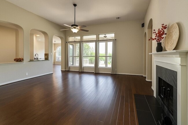 136 Mountain Laurel Way in Austin, TX - Building Photo - Building Photo