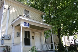 26 S Shafer St in Athens, OH - Building Photo