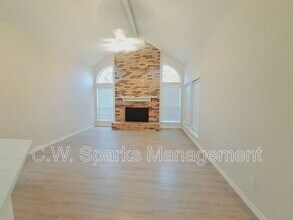 902 Sunpoint Cir in Rockwall, TX - Building Photo - Building Photo