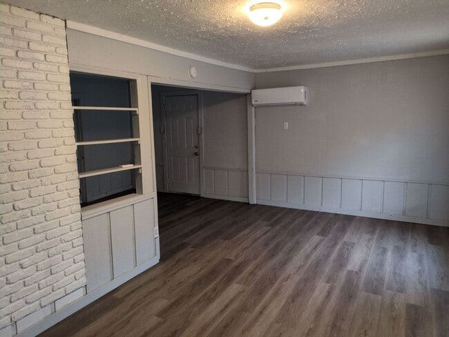3010 Tanglewood Ave in West Orange, TX - Building Photo - Building Photo