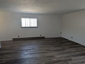 75 Park Ln in White Rock, NM - Building Photo - Building Photo