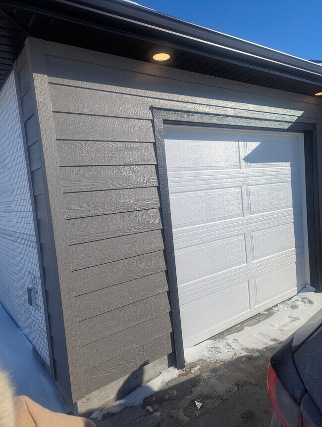 117 Yasmin Ali Cres in Winnipeg, MB - Building Photo - Building Photo