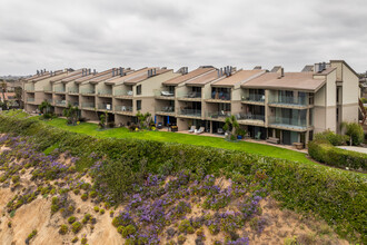 Sandpiper Point in Encinitas, CA - Building Photo - Building Photo