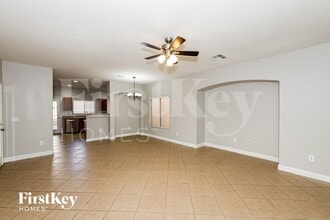 8920 Snowtrack Ave, Unit 518 in Las Vegas, NV - Building Photo - Building Photo