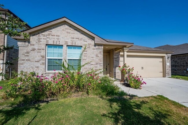 106 Sebring Cir in Hutto, TX - Foto de edificio - Building Photo