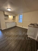 1947 S 11th St in Milwaukee, WI - Building Photo - Building Photo