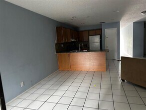 3259 NW 118th Ln in Coral Springs, FL - Building Photo - Building Photo