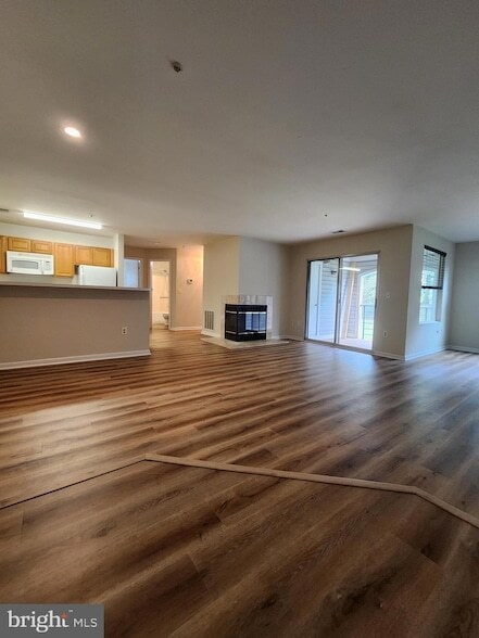 property at 10 Greystone Ct