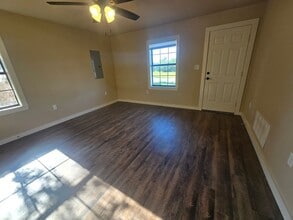 1105 SE 15th St in Mineral Wells, TX - Building Photo - Building Photo