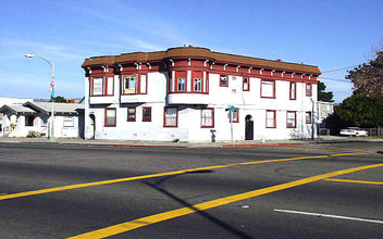 9996 International Blvd in Oakland, CA - Building Photo - Building Photo